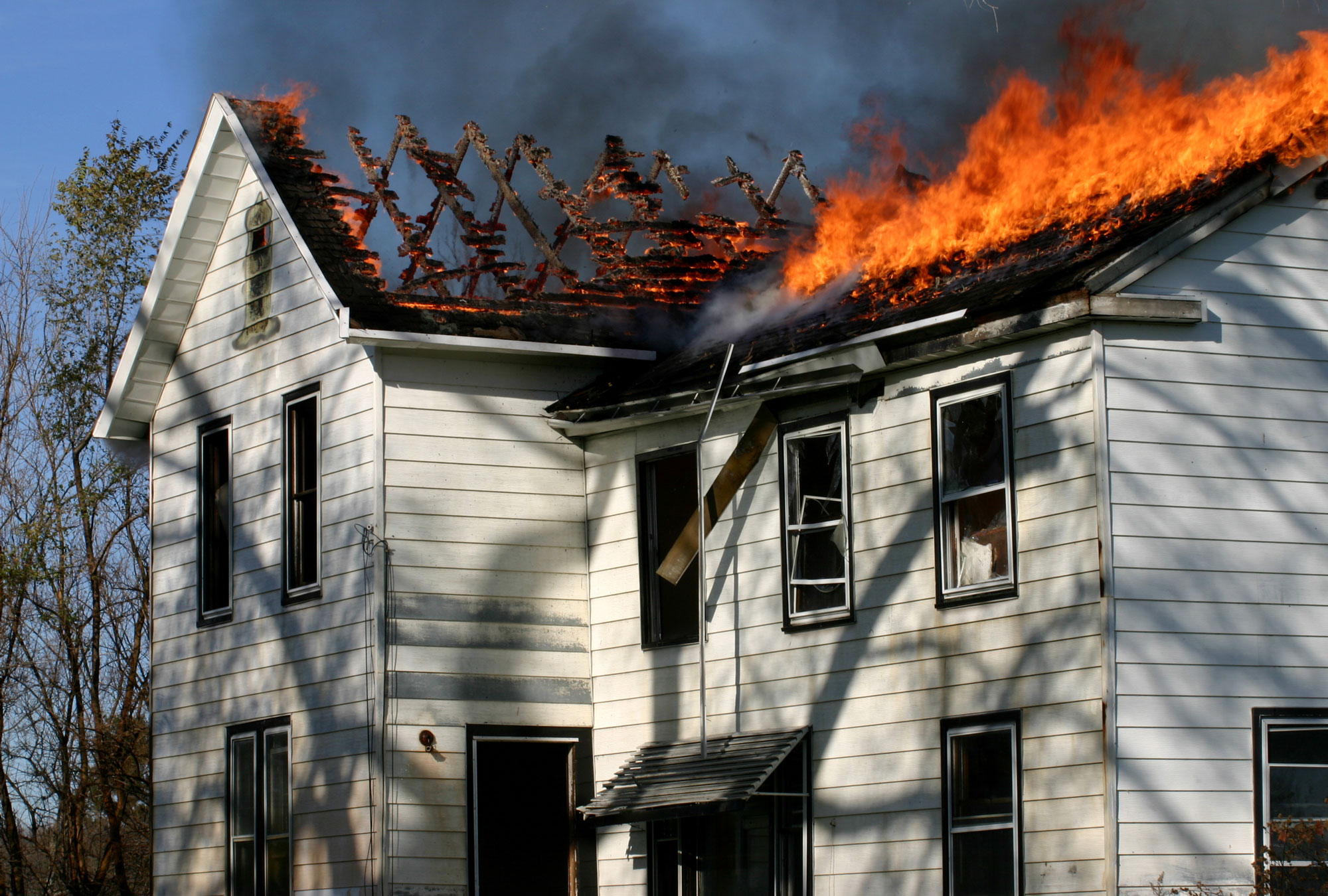 24/7 detailed, honest and efficient fire damage restoration services - CMC Construction, Anchorage, AK